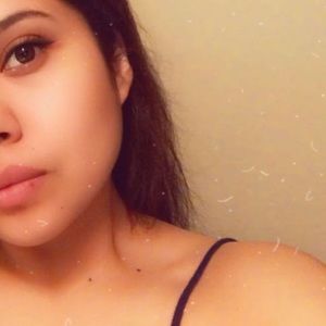 Meet your Posher, Clarisa